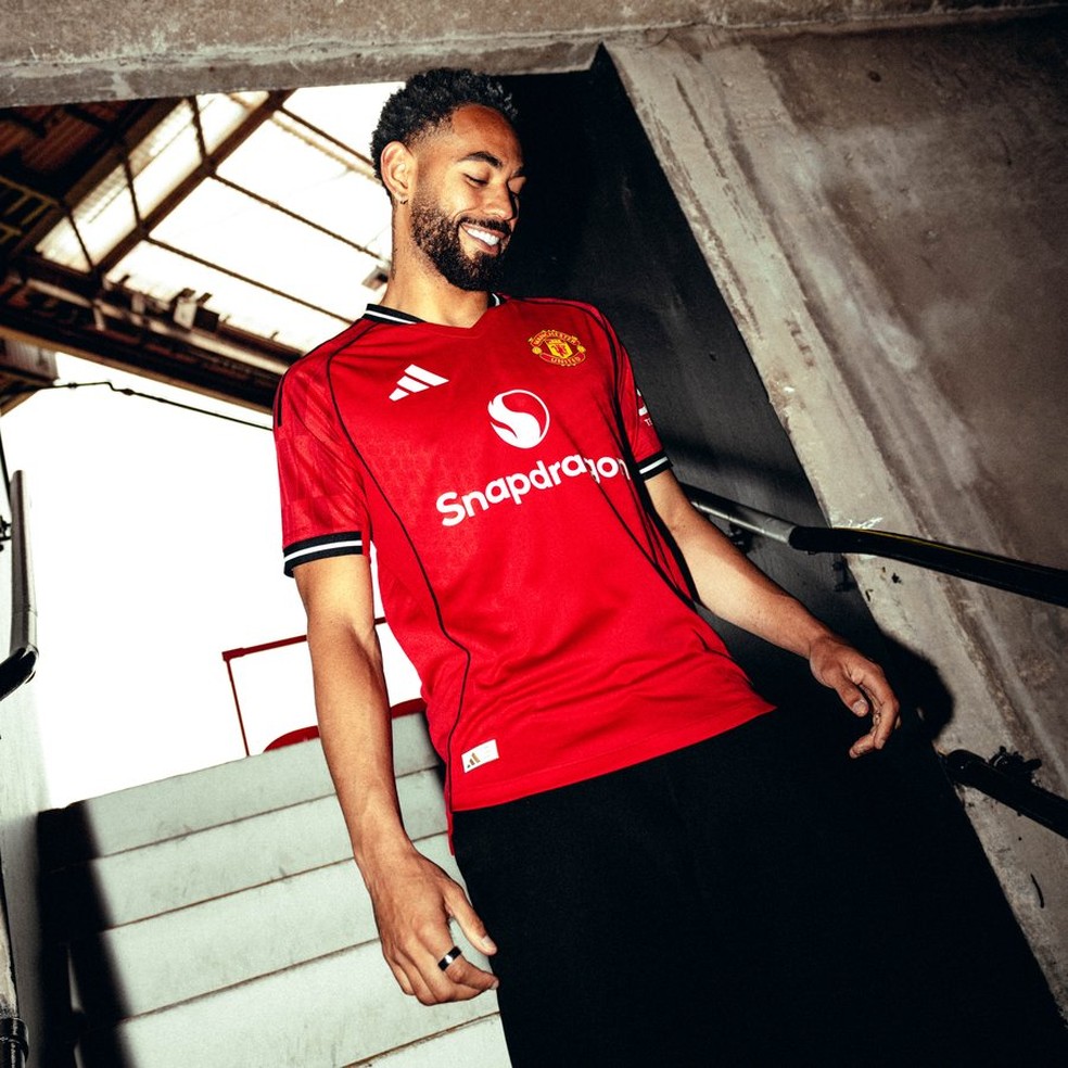 Matheus Cunha é o novo camisa 10 do Manchester United | Ge