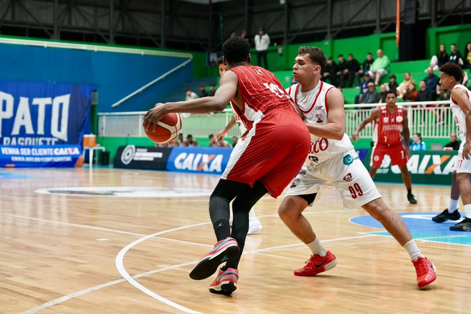 Paulistano domina terceiro quarto e vence o Pato Basquete na estreia do NBB