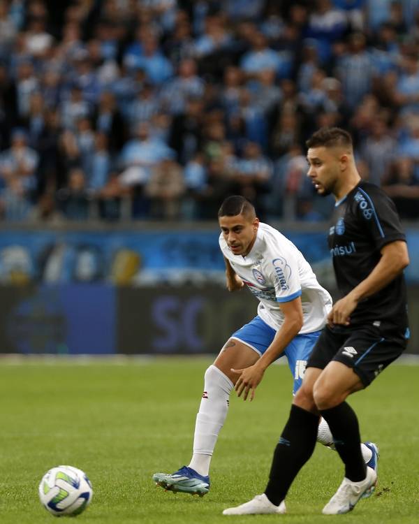 Análise: Bahia sobe o nível de atuação, mas não é eficiente contra o Grêmio e segue ameaçado