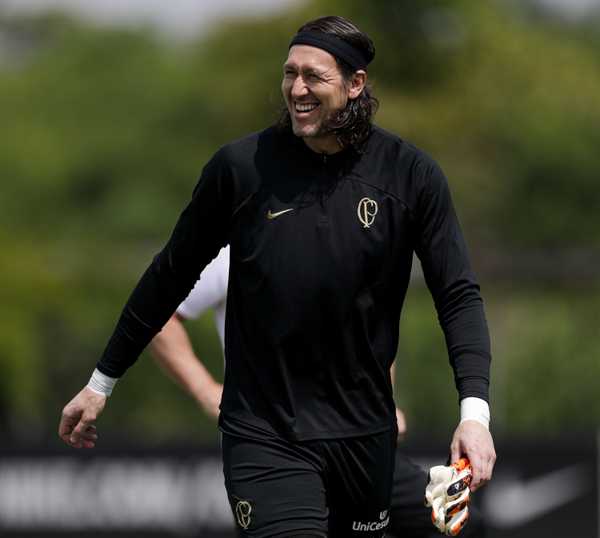 Vai dar? Cássio está a menos de duas temporadas de atingir marca de Wladimir no Corinthians