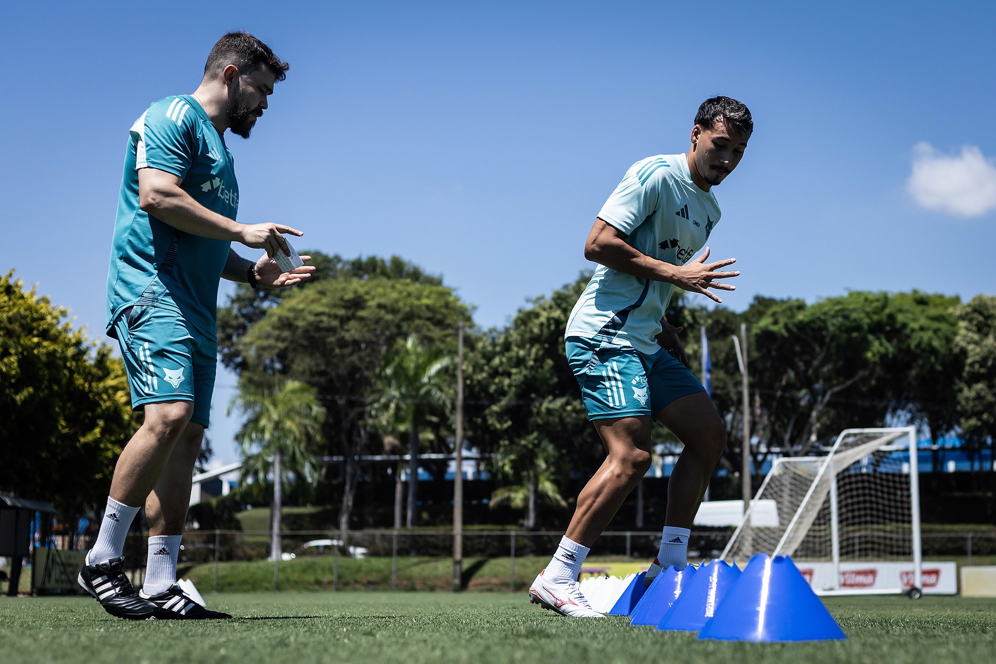 Recuperação de lesão de Japa, alvo de clubes da Série A, avança no Cruzeiro