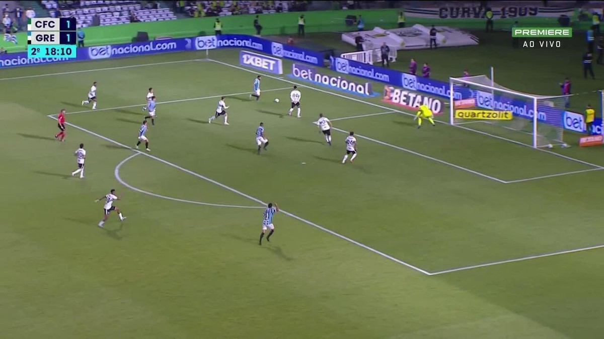 Com nova assistência, Suárez atinge duplo-duplo no Brasileirão e iguala feito de Arrascaeta