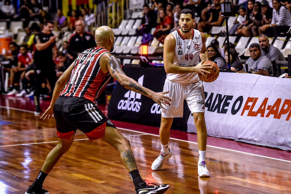 Sao Paulo defeats Flamengo and takes the lead in the NBB semi-finals |  NB