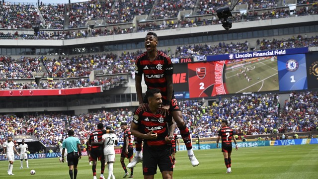 Danilo e Bruno Henrique marcaram os primeiros dois gols do Flamengo