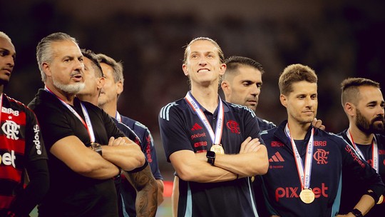 Classificação à final da Liberta pressiona Flamengo por valorização a Filipe Luís