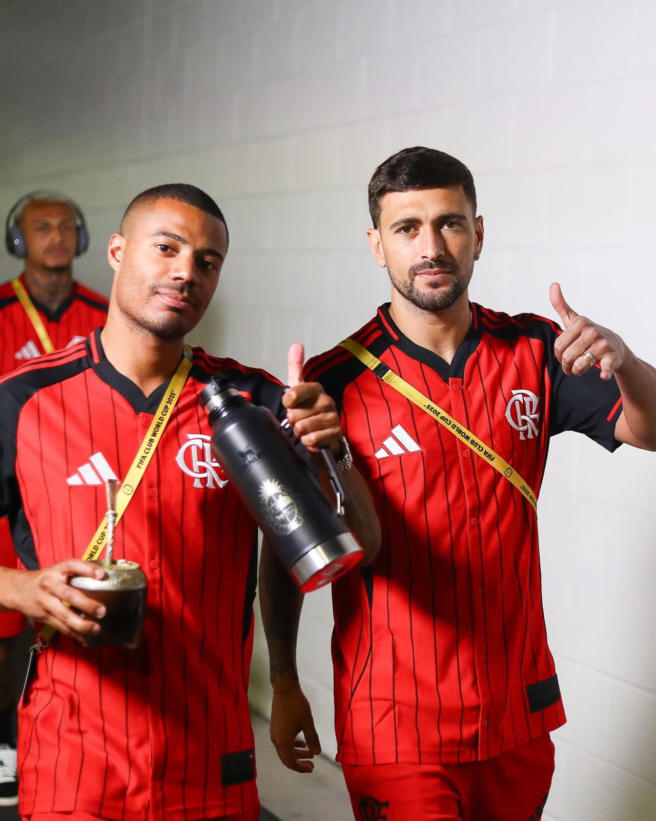 Flamengo planeja ações especiais e reforços para enfrentar o Internacional.