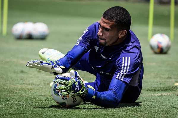 Sonho realizado', diz goleiro Léo Aragão, sexta contratação do