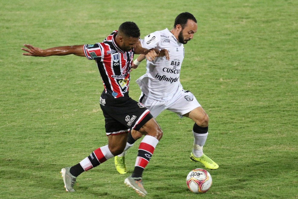Santa Cruz x Treze: relembre cinco jogos históricos entre a Cobra