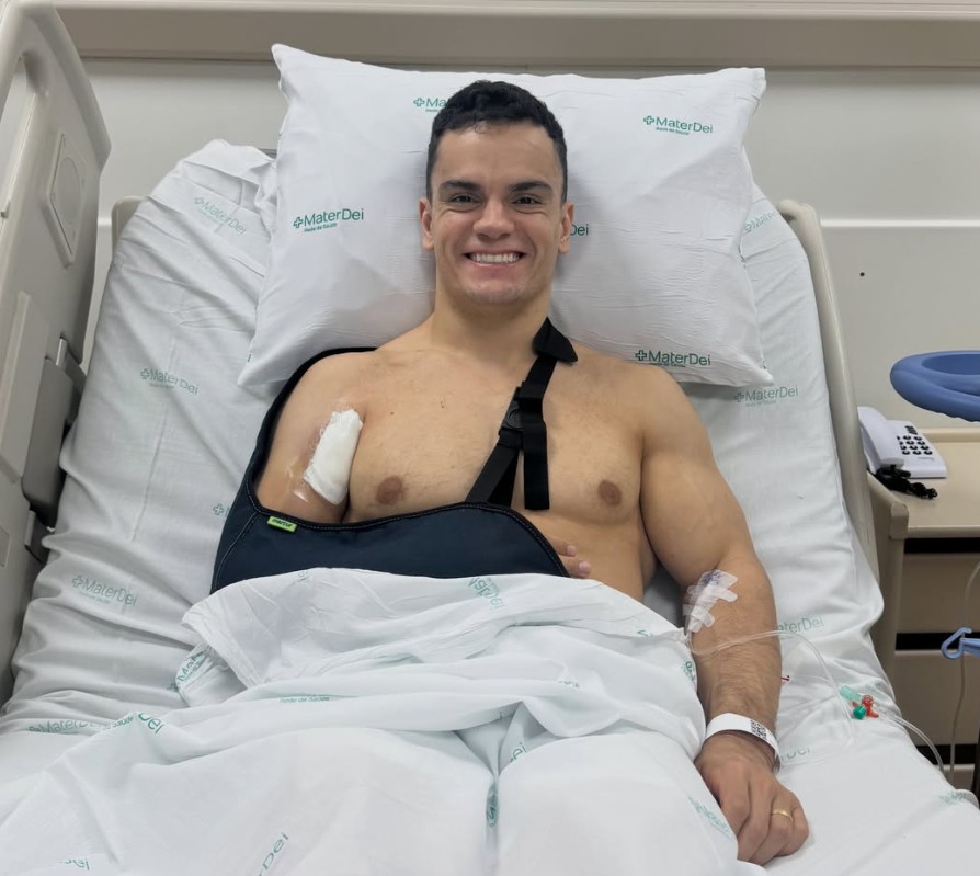 Caio Souza passa por cirurgia após lesão no bíceps: "Mais uma marca de guerra!"
