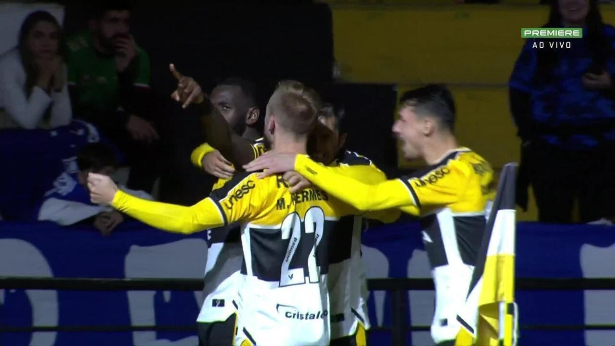 Criciúma vence Cruzeiro com gol de Bolasie em jogo marcante: melhores momentos.