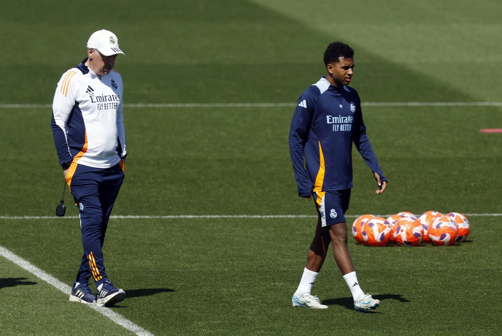 Ancelotti e Rodrygo em treino do Real Madrid  Foto: REUTERS