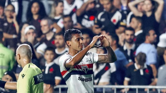 Luiz Gustavo admite necessidade de mudanças no São Paulo em 2026: "Muita coisa para organizar" Luiz Gustavo admite necessidade de mudanças no São Paulo em 2026: "Muita coisa para organizar"