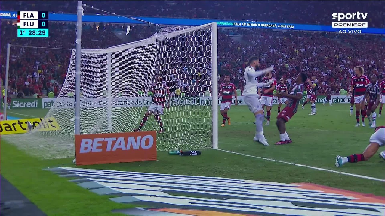 Flamengo x Fluminense - Melhores Momentos do 1&ordm; Tempo