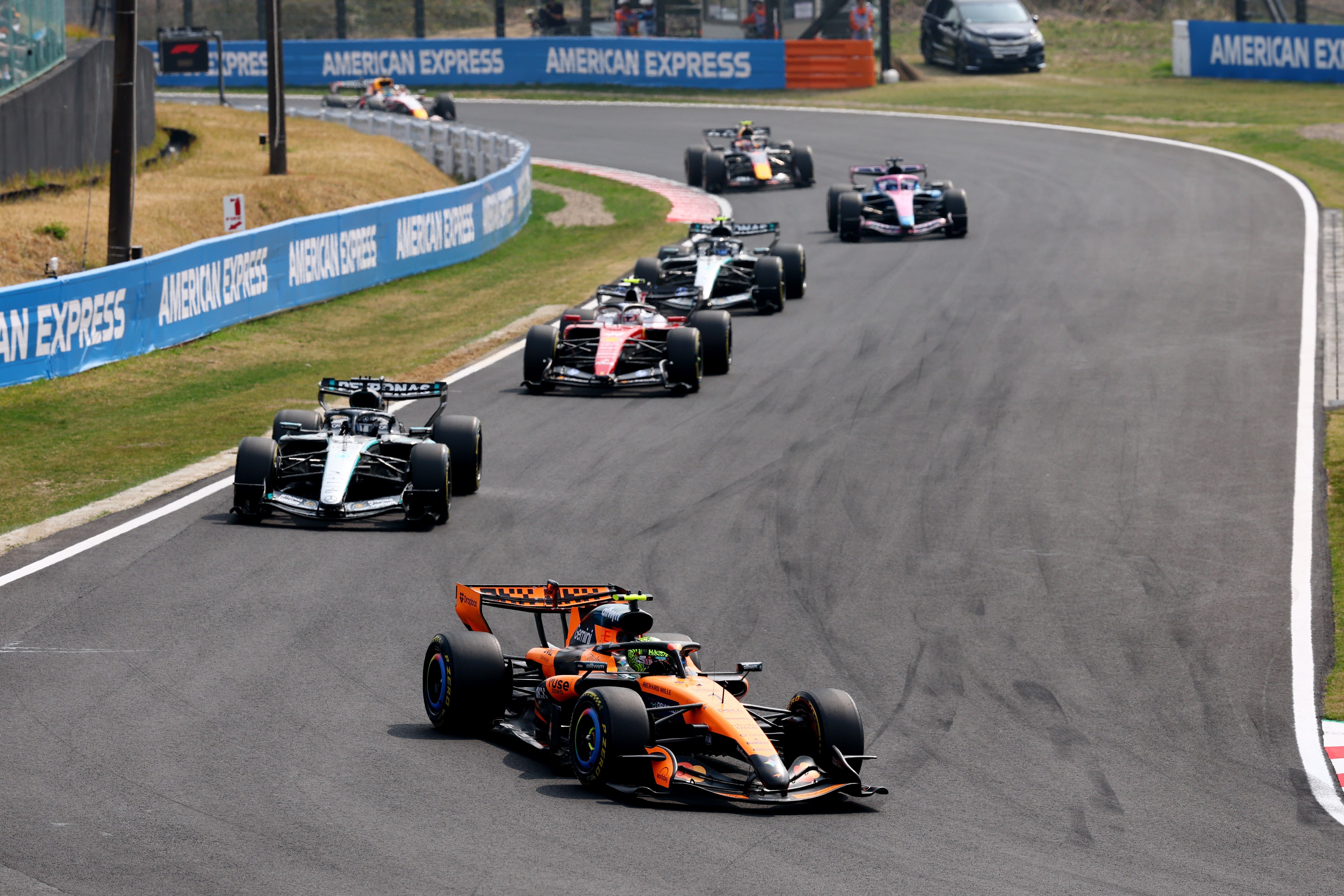 F1 retorna de pausa forçada com mudanças dentro e fora das pistas