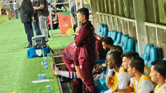 Samuel Xavier avança em recuperação no Fluminense e ganha minutos em jogo-treino - Thiago Santos, Lezcano, Lavega e Santiago Moreno foram outros nomes que participaram da atividade 