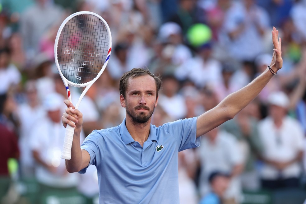 Daniil Medvedev em Indian Wells — Foto: Clive Brunskill/Getty Images)