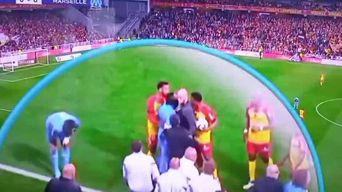 Payet, de Vasco, purgera une suspension d’un match pour agression en France ;  comprendre |  Vasco