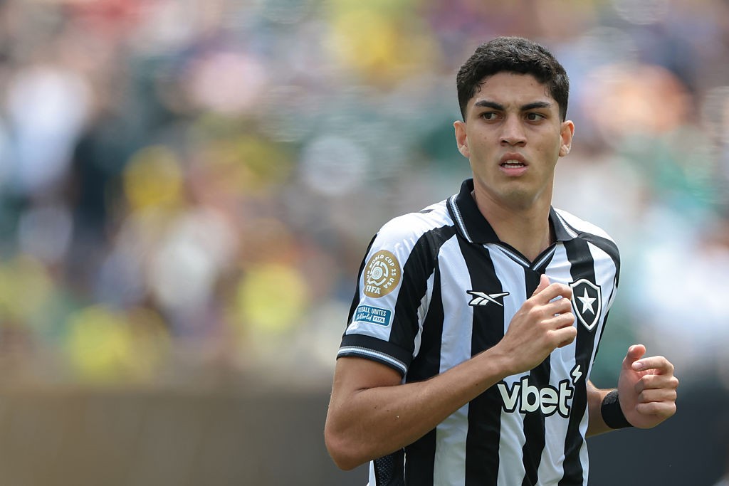 Botafogo se despede do zagueiro Jair