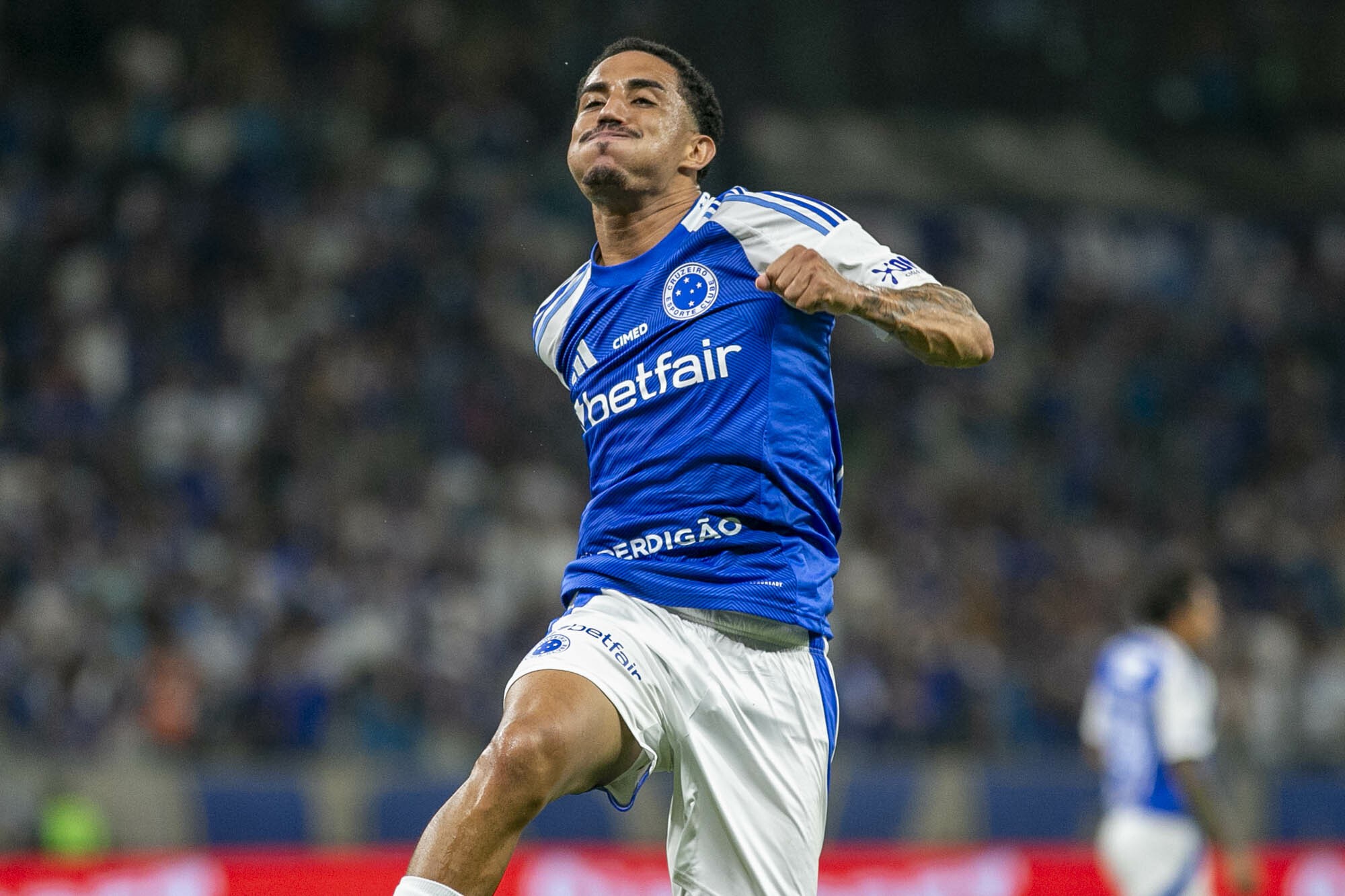 Cruzeiro oscila, mas estanca série sem vitórias e vê Libertadores mais próxima.