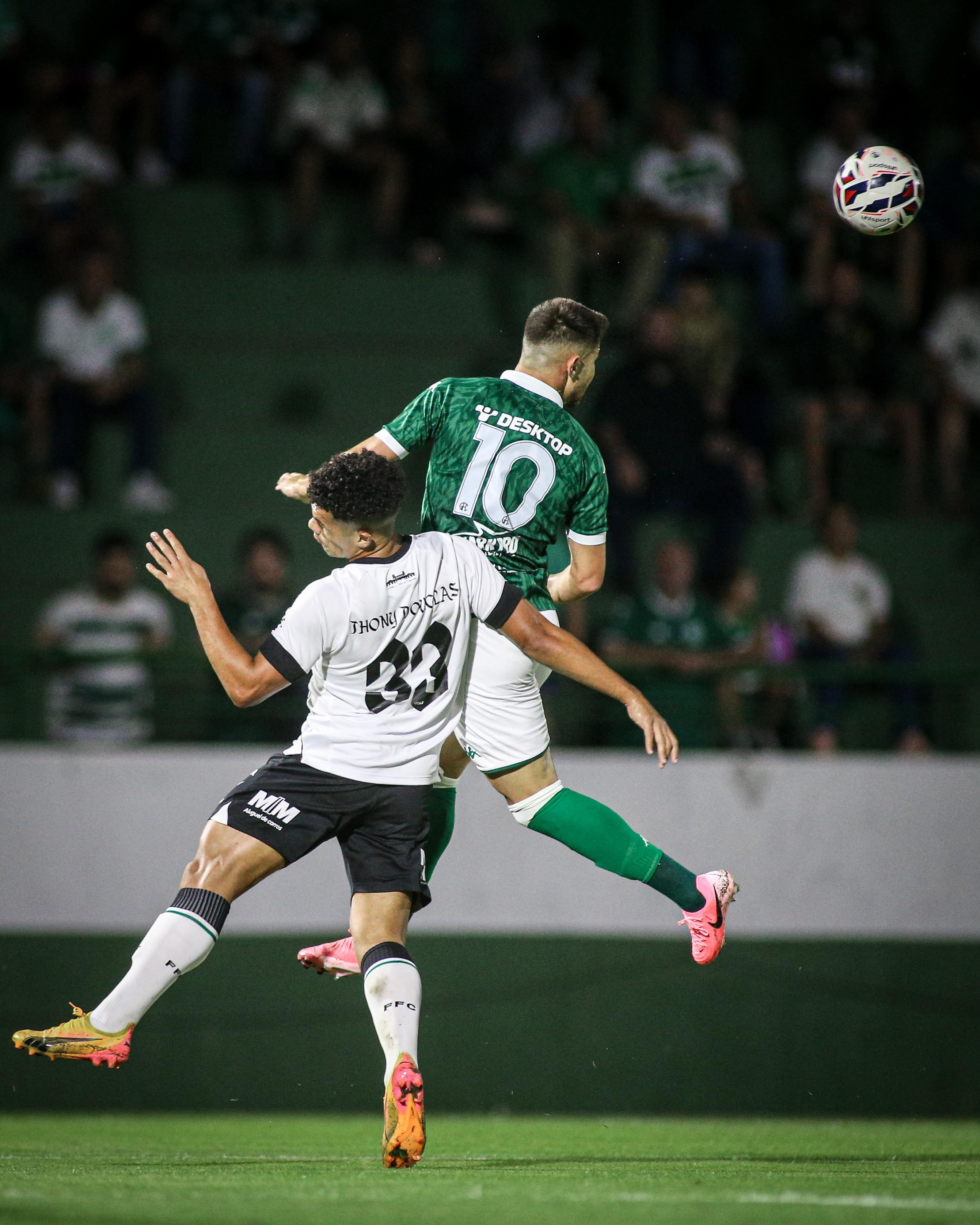 Figueirense e Guarani seguem no Z-4, e Ponte Preta se isola em 1º; veja ...
