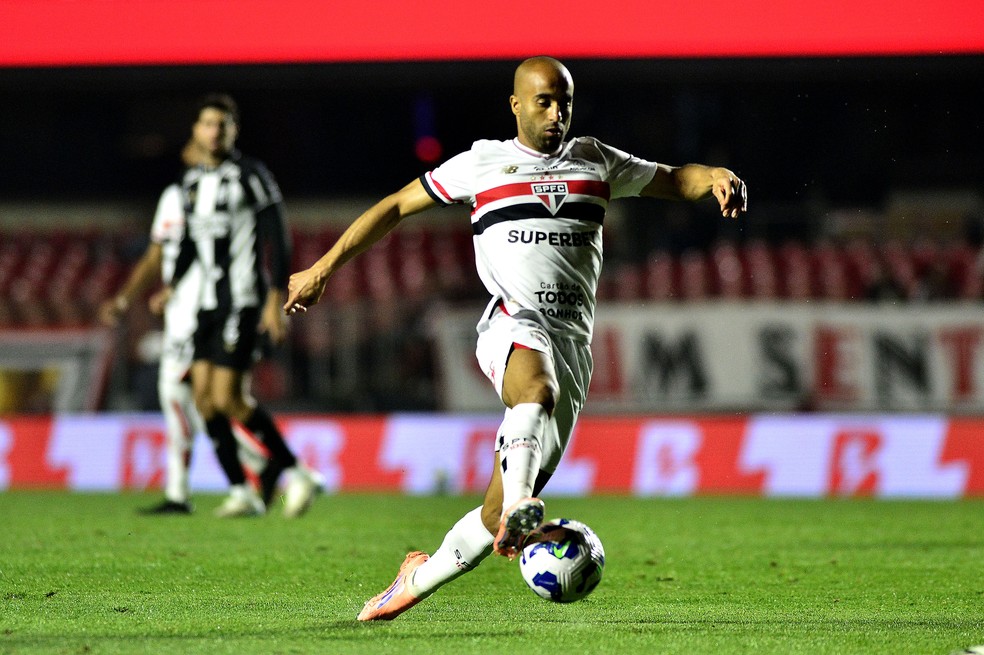 Lucas - São Paulo x Ceará — Foto: Marcos Ribolli