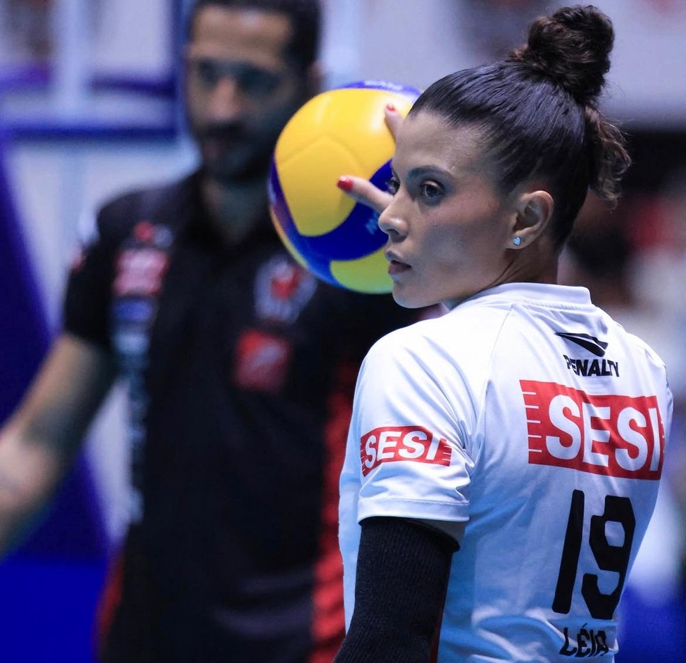 Léia anuncia aposentadoria do vôlei — Foto: Ana Júlia Sotto Leão