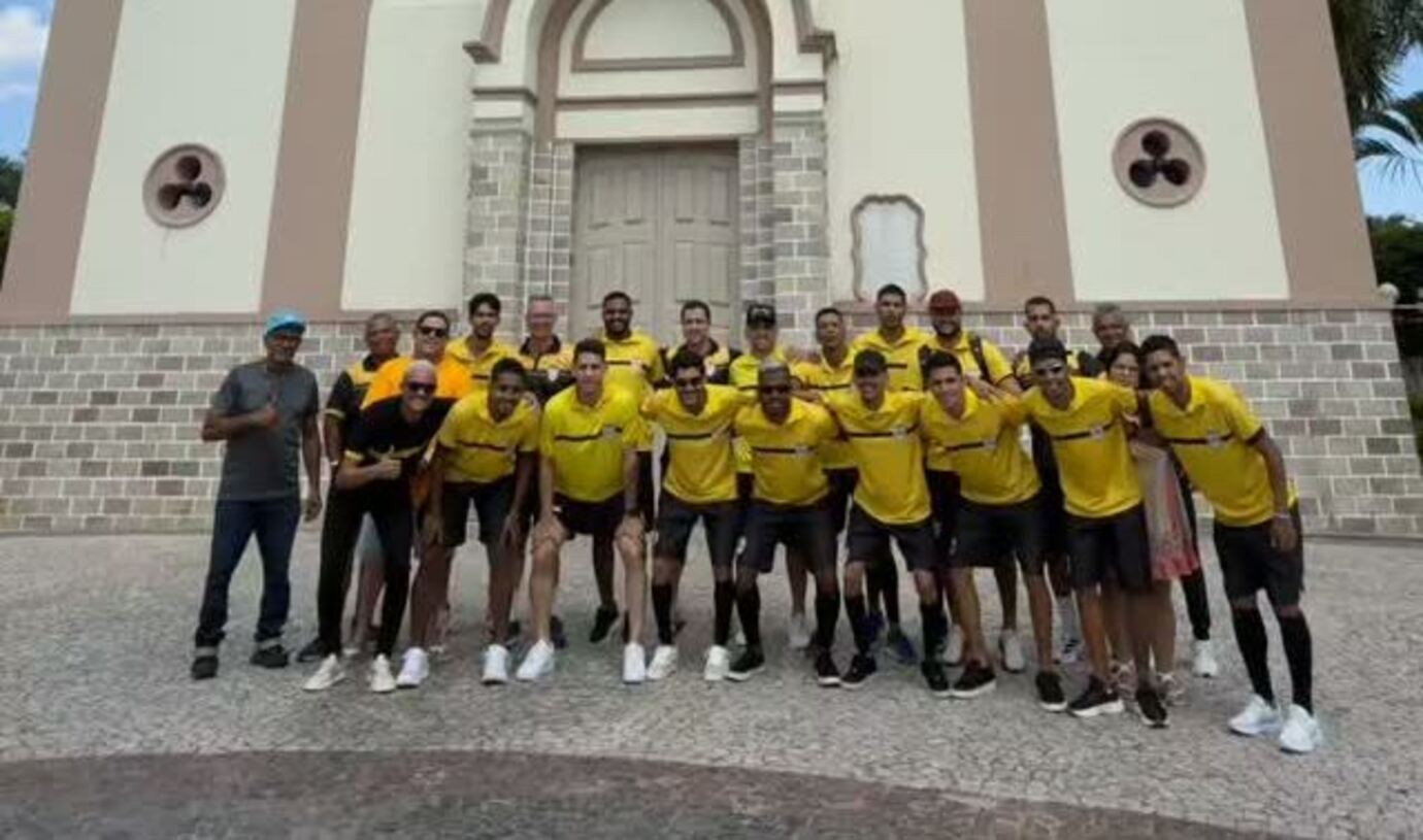 Simão Dias embarca para disputa da Copa Nordeste de Futsal no Ceará