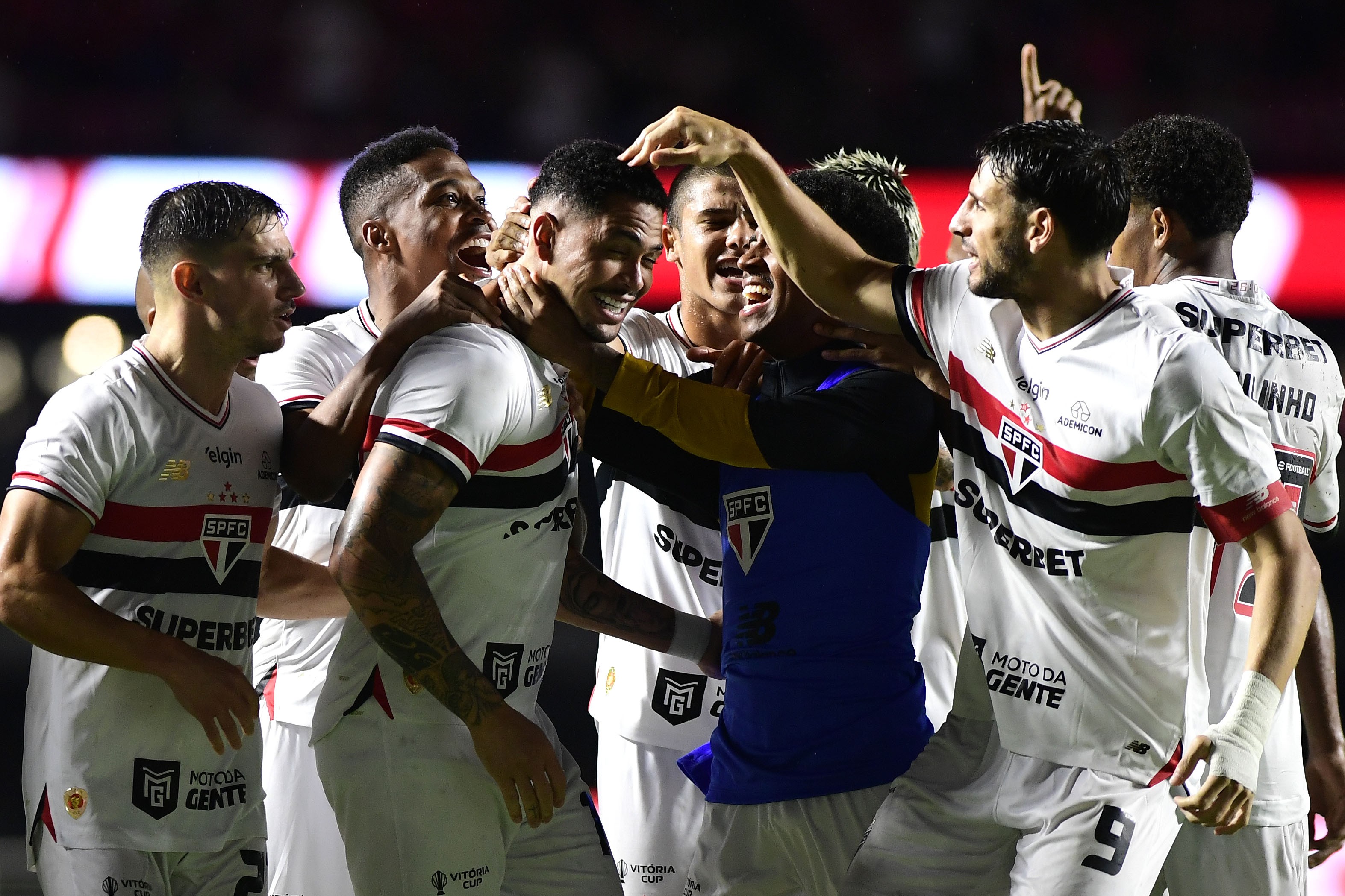 Tricolor escalado!!! Confira os titulares do São Paulo  para a estreia na Sul americana! 