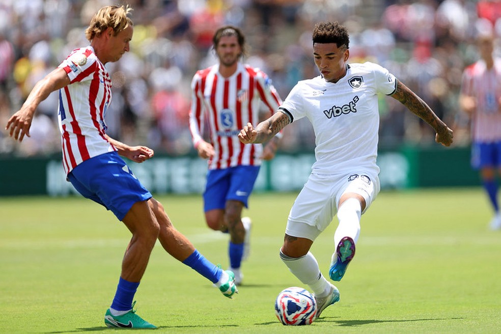 Igor Jesus em jogo contra o Atlético de Madrid — Foto: Vitor Silva / Botafogo