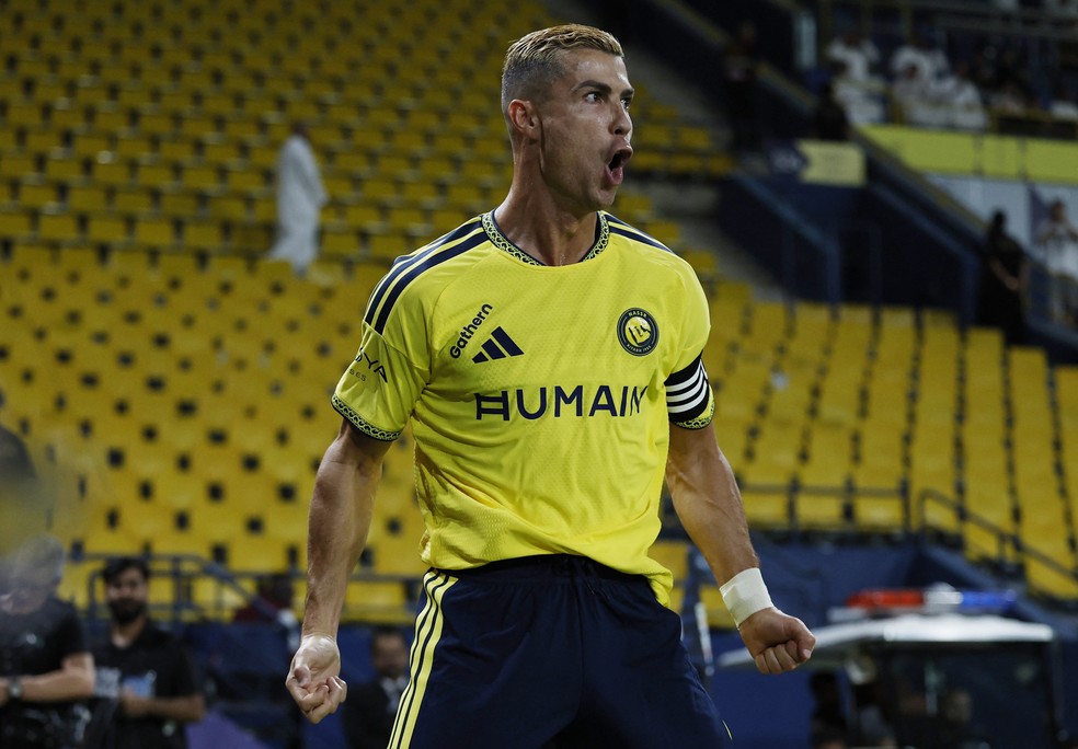 Cristiano Ronaldo celebra gol em vitória do Al-Nassr — Foto: Reuters