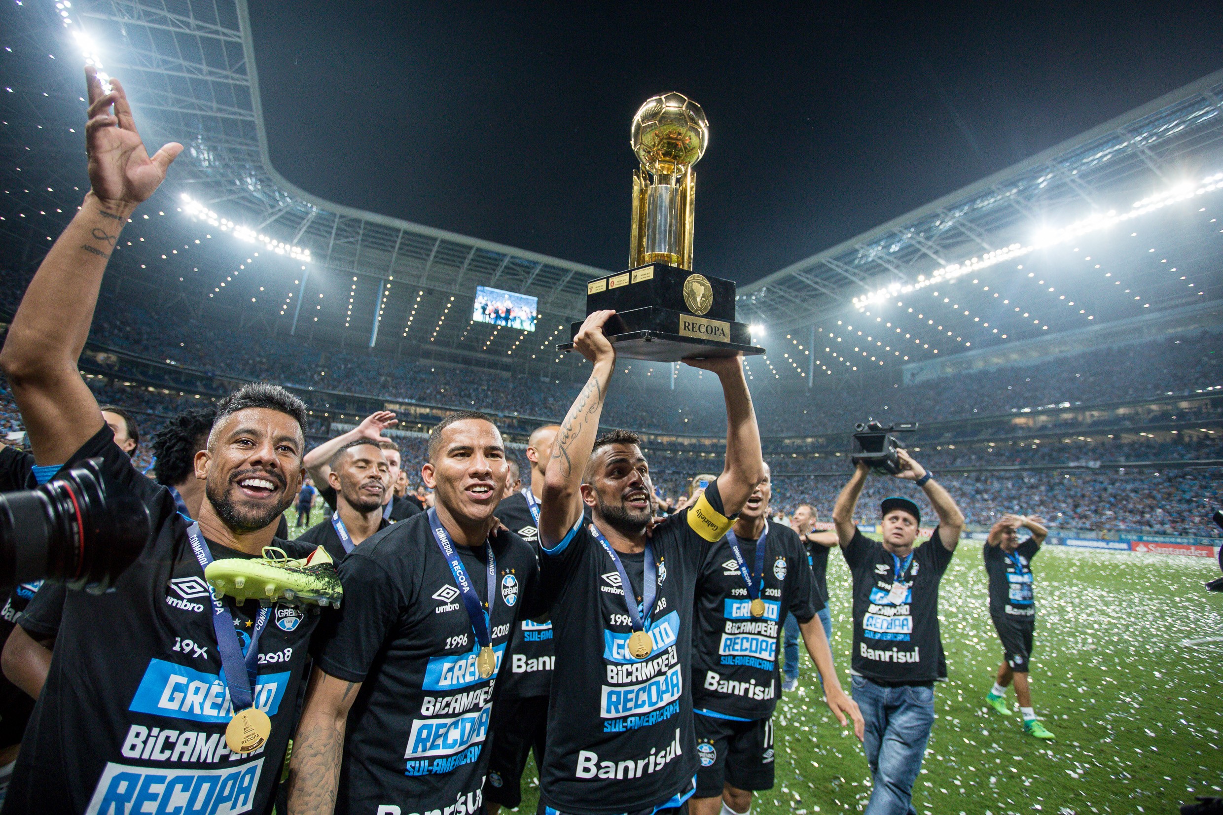 Pai de Léo Moura revela segredo para lateral do Grêmio ainda continuar ...