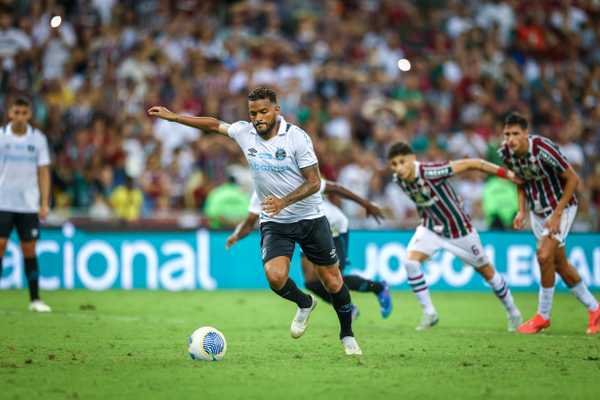 REINALDO SE DESPEDE DO GRÊMIO! Jogador sai após duas temporadas e clube busca reforço para lateral esquerda!