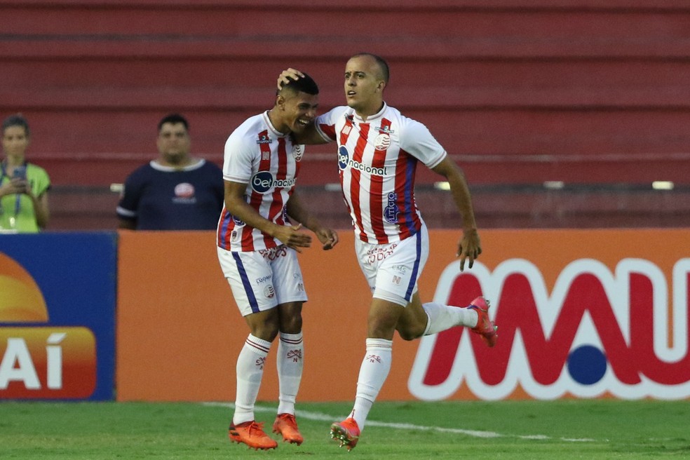 Matheus Carvalho comemora gol e quer espaço no time do Náutico - Vídeos -  Gazeta Esportiva.com