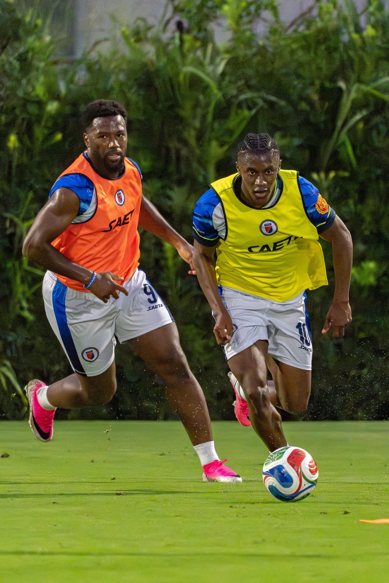 Haiti divulga numeração da Copa com meia da Premier League vestindo a camisa 10; veja a lista
