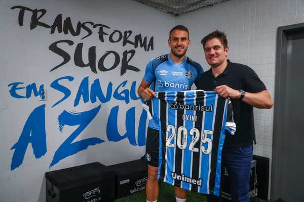 Grêmio oficializa renovação de contrato com zagueiro Bruno Uvini