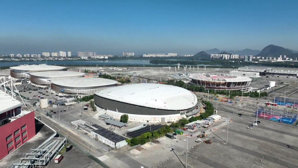 As três Arenas Carioca, o Velódromo Olímpico e o Centro Olímpico de Tênis — Foto: Beto Kaulino