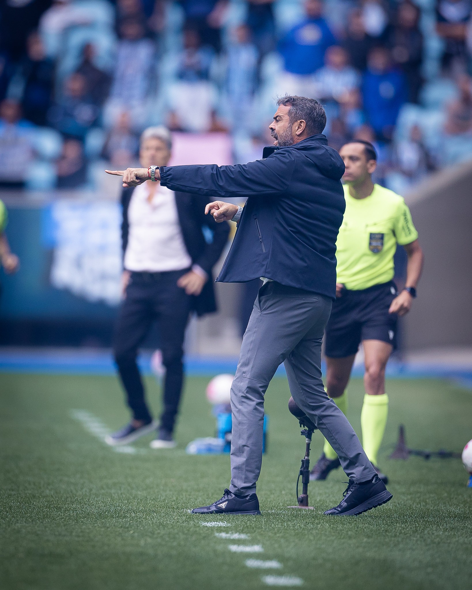 Artur Jorge revela o que mudou no Cruzeiro e se rende a atacante