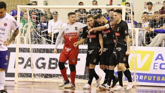 Sorocaba goleia Joaçaba e mantém liderança da Liga Futsal