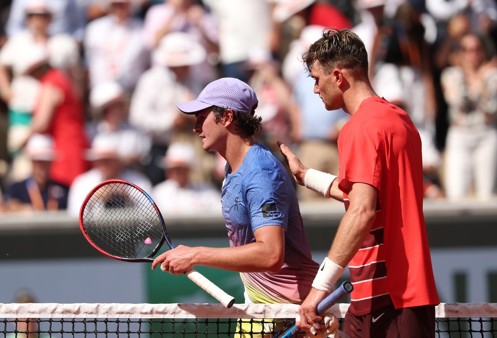 João Fonseca perde para Draper pela terceira rodada de Roland Garros — Foto: Getty Images
