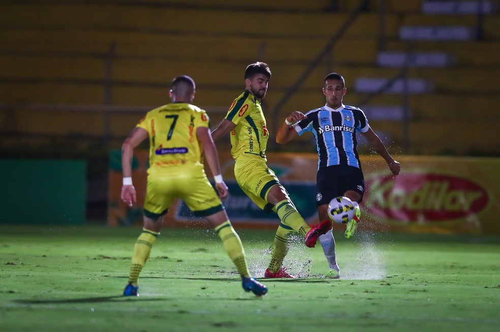 Nicolas em Mirassol x Grêmio — Foto: Lucas Uebel/Grêmio