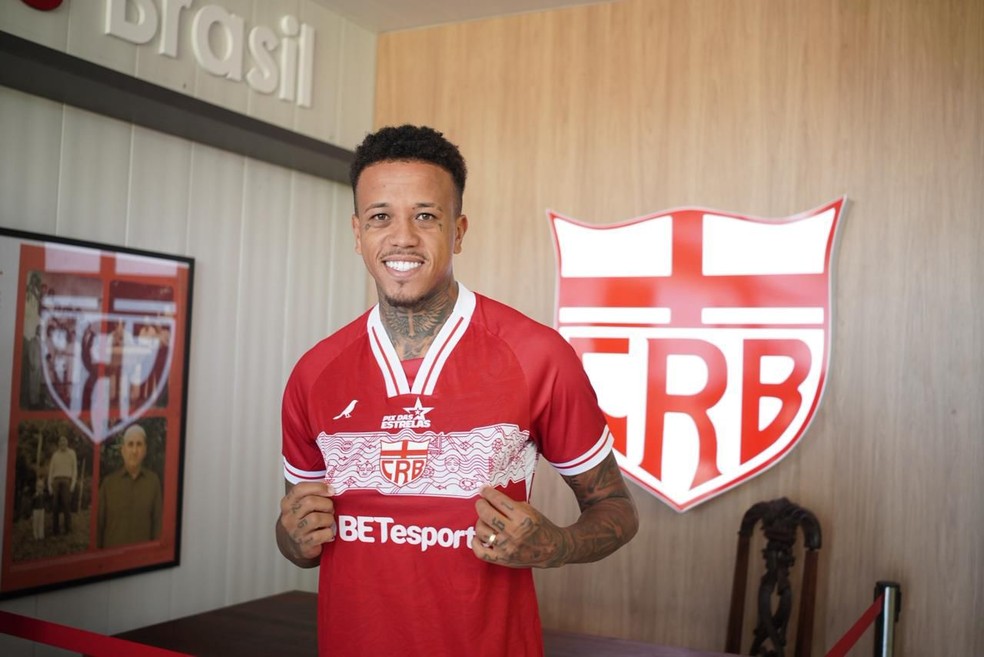 Luizão estava no Atlético-GO antes de acertar com o CRB — Foto: Lucca Morais/CRB