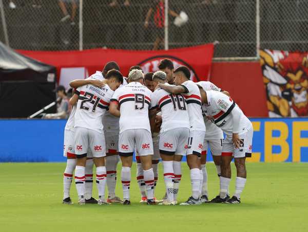São Paulo demonstra repertório e supera momento crítico na temporada.