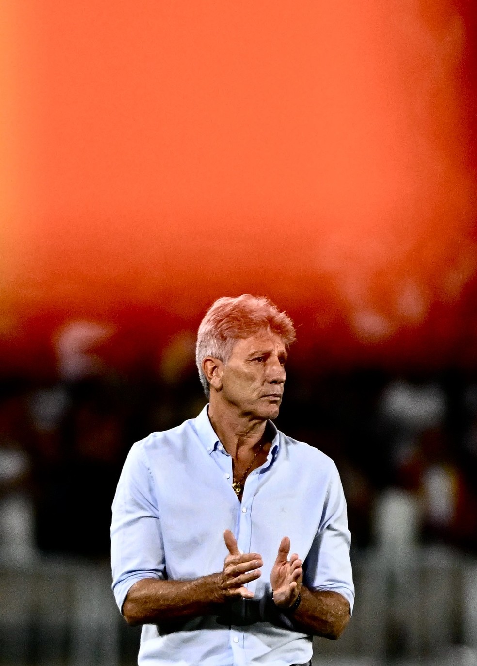 Renato Gaúcho, treinador brasileiro, comemora título da Libertadores.