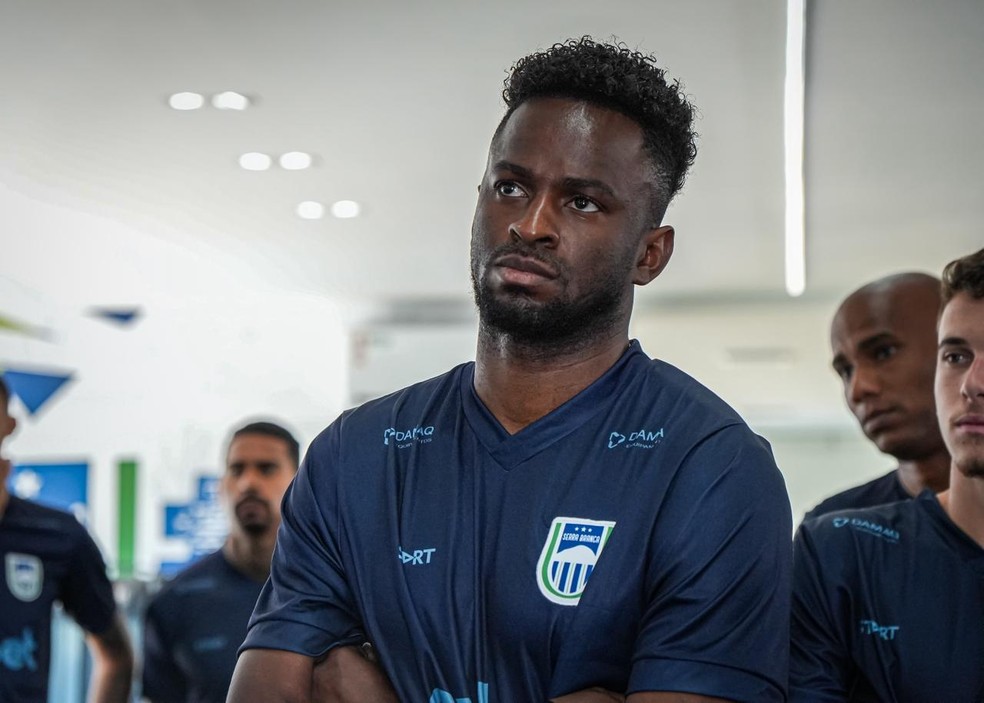 Jefferson Victor no início da temporada pelo Serra Branca