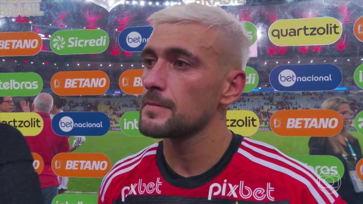 Arrascaeta diz que Flamengo está unido após briga e classificação: A gente sai fortalecido