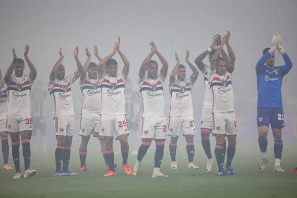 Atuações do São Paulo: Luciano anota gol, mas perde chance clara em derrota; dê suas notas