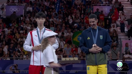 ▶️ É bronze! Edival Pontes recebe a medalha no taekwondo 🥉 - Programa: Jogos Olímpicos Paris 2024 