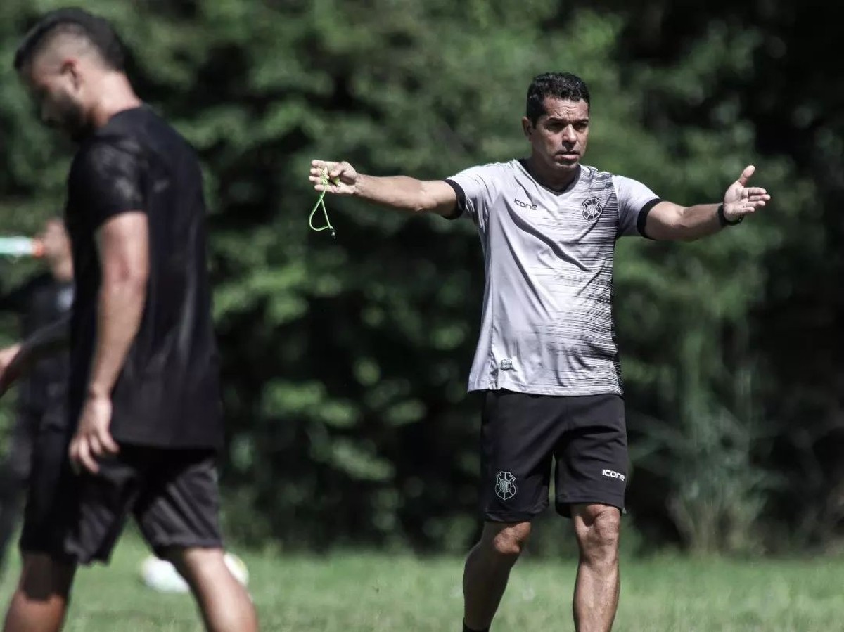 No Rio Branco-ES, Max Sandro busca o primeiro título como treinador ...