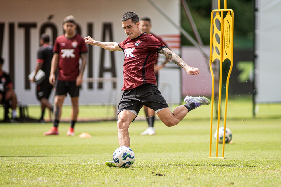 Cantalapiedra em treino pelo Vitória — Foto: Victor Ferreira / EC Vitória