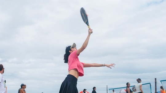 Praia do Gonzaga recebe Santos Open Beach Tennis Outubro Rosa 